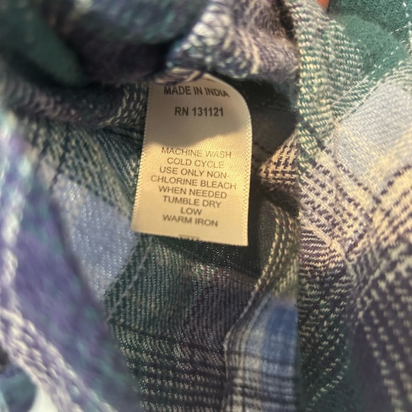 Casual Green and Blue Button Down Shirt - Picture 5 of 5